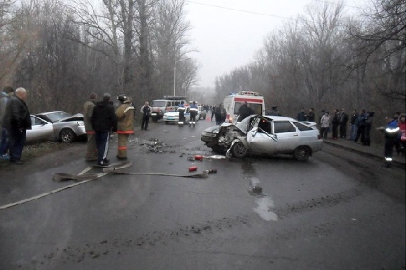 Двенашка и lada priora столкнулись в Мичуринске