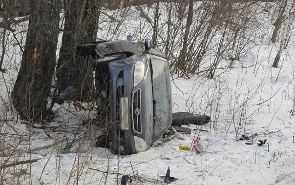 Иномарка вылетела в кювет